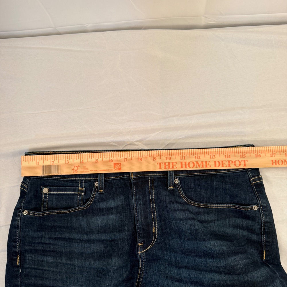 Denizen from Levis Womens Mid Rise Bermuda Shorts Dark Wash Cuffed Denim 10 W30 - Picture 4 of 7